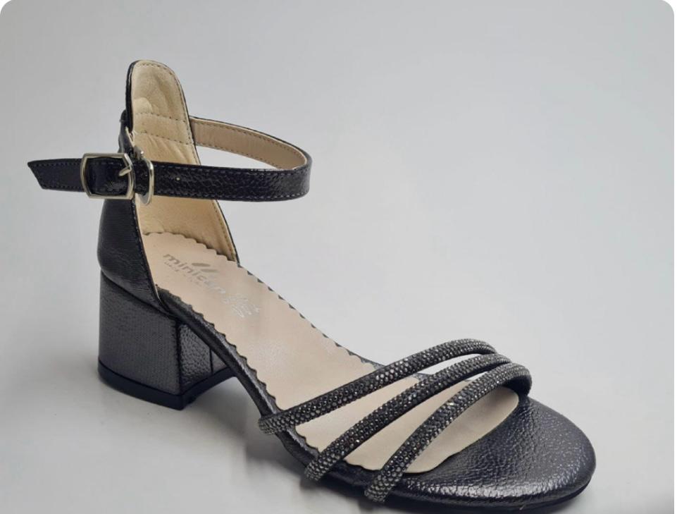7 shoe